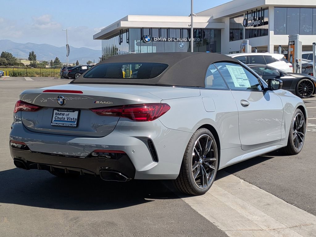 New 2026 BMW M440i Convertible image 6