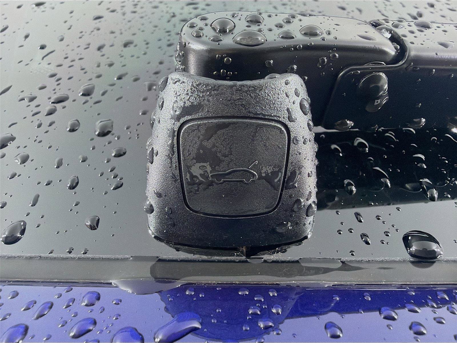 New 2026 Porsche Macan image 25