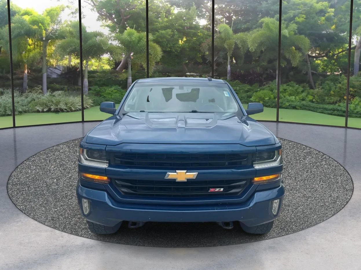 Used 2018 Chevrolet Silverado 1500 LT w/ All Star Edition AWD/4WD image 2