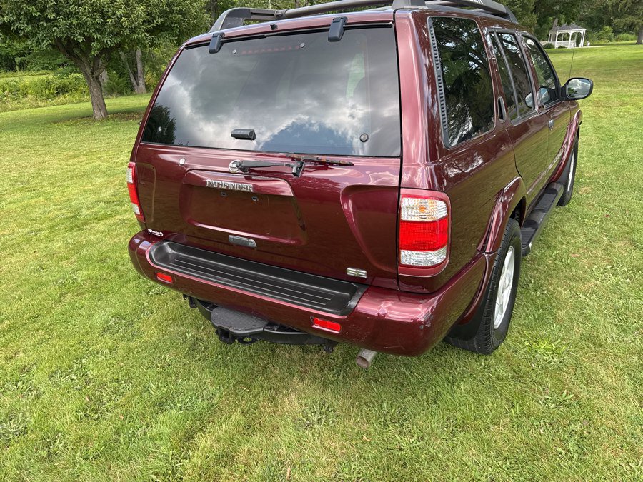 Used 2002 Nissan Pathfinder SE AWD/4WD image 21