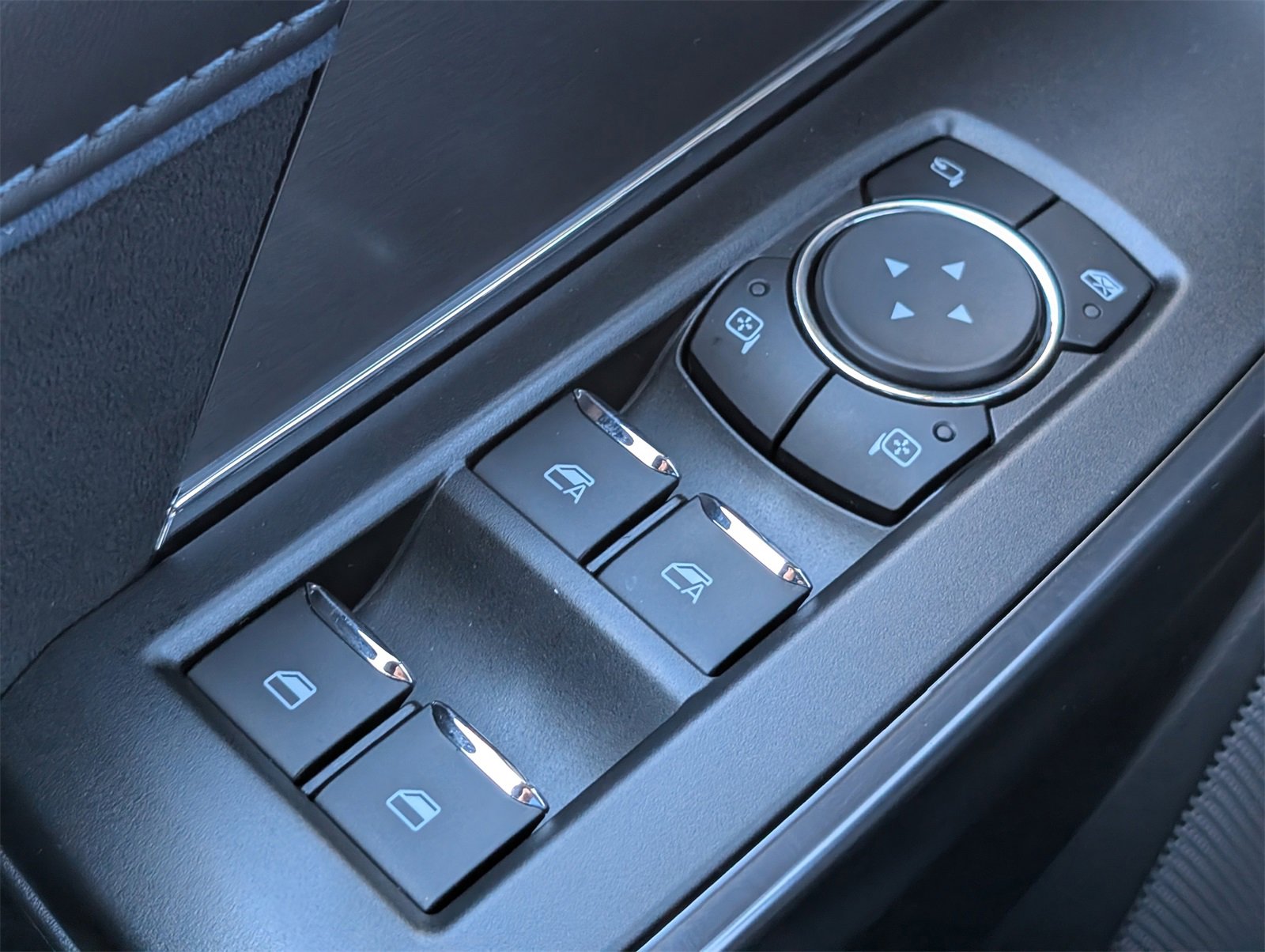 New 2025 Ford F150 Platinum w/ FX4 Off-Road Package image 21