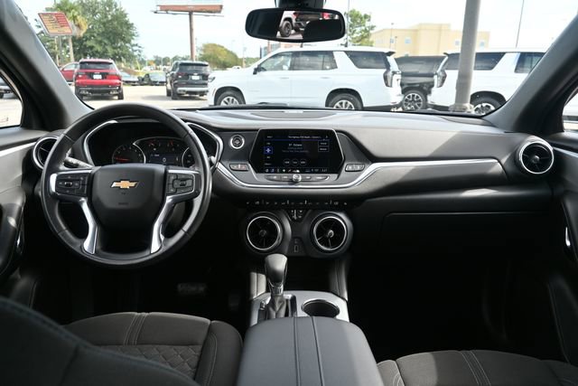 Used 2022 Chevrolet Blazer LT image 12