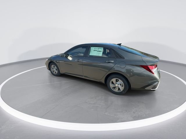 New 2026 Hyundai Elantra SE FWD image 6