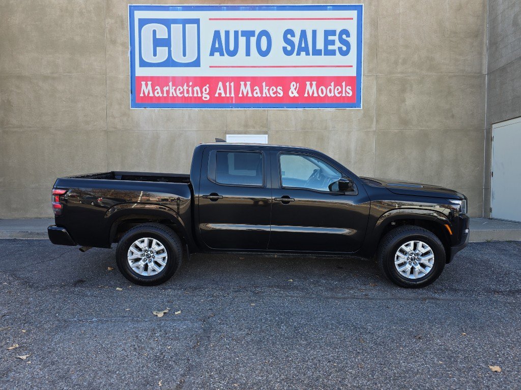 Used 2022 Nissan Frontier SV image 3