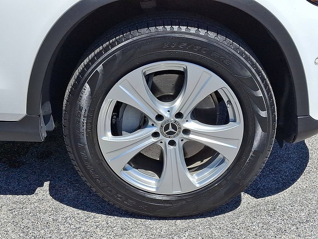 Used 2018 Mercedes-Benz GLC 300 4MATIC image 11