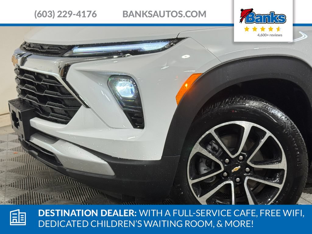 New 2026 Chevrolet TrailBlazer LT w/ Convenience Package AWD/4WD image 3