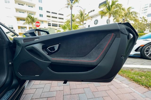 Used 2022 Lamborghini Huracan EVO image 75