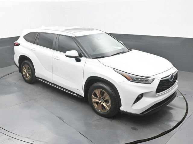 Used 2023 Toyota Highlander Bronze Edition AWD/4WD image 30