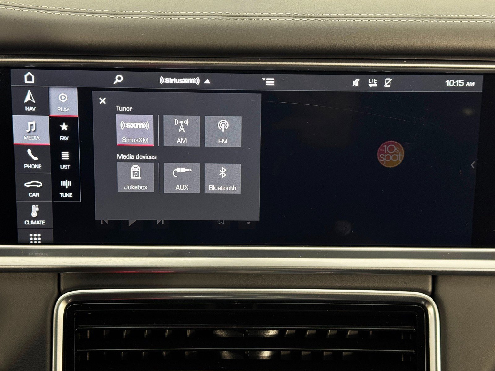 Used 2019 Porsche Panamera GTS image 27