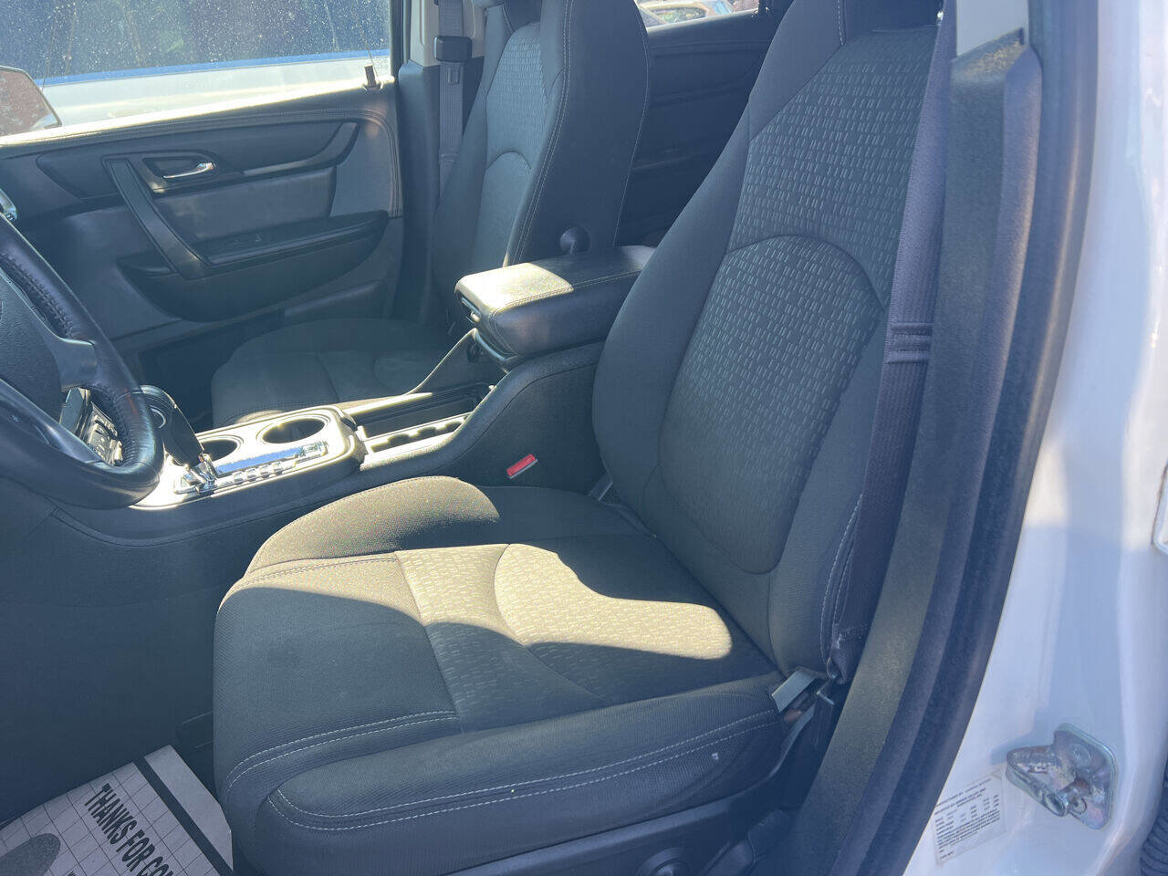 Used 2015 GMC Acadia SLE image 11