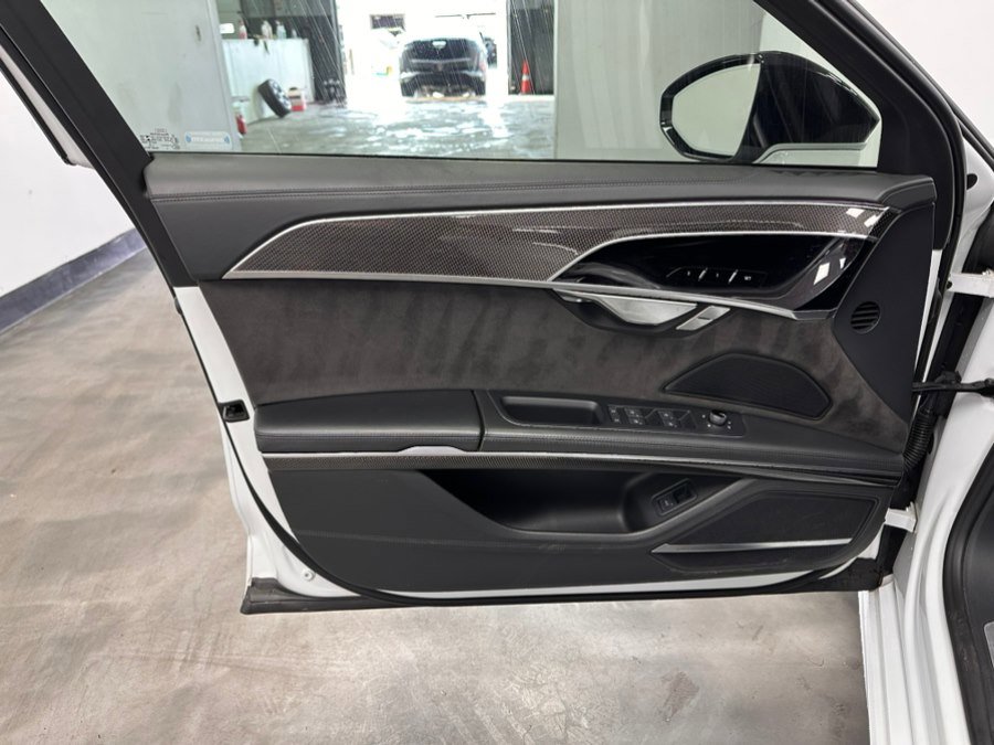 Used 2020 Audi S8 L w/ Full Leather Package image 44