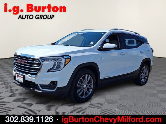 Certified 2023 GMC Terrain SLT image 3