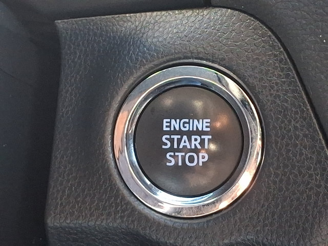 Used 2022 Toyota RAV4 XLE AWD/4WD image 21