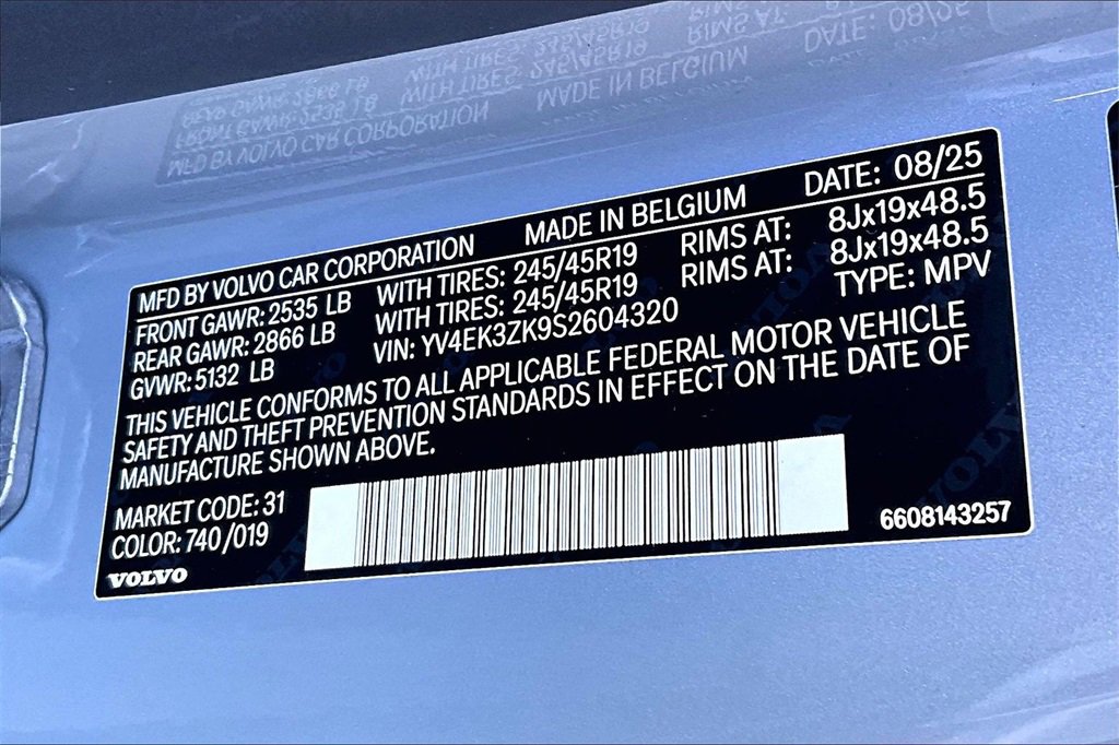 Used 2025 Volvo EX30 Plus w/ Climate Package image 18