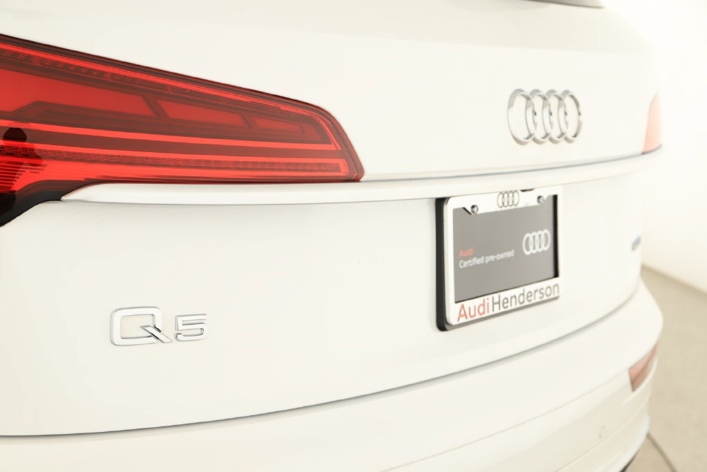 Certified 2024 Audi Q5 e Premium AWD/4WD image 30