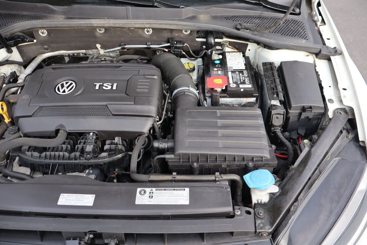 Used 2018 Volkswagen Golf Alltrack S image 41