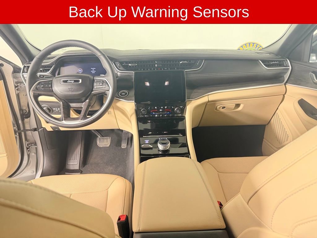 Used 2023 Jeep Grand Cherokee L Limited w/ Luxury Tech Group II AWD/4WD image 8