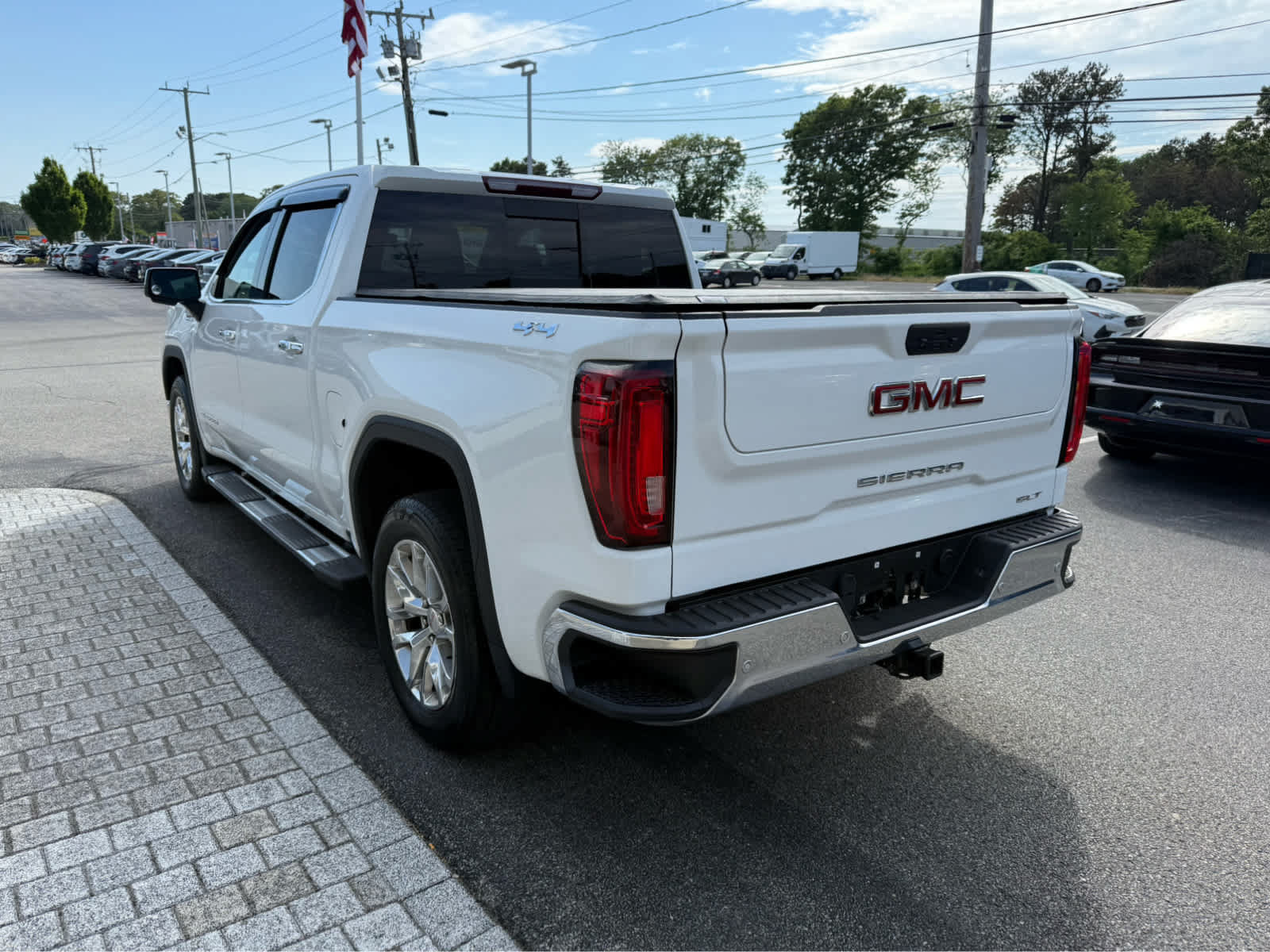 Used 2019 GMC Sierra 1500 SLT w/ SLT Premium Plus Package AWD/4WD image 6