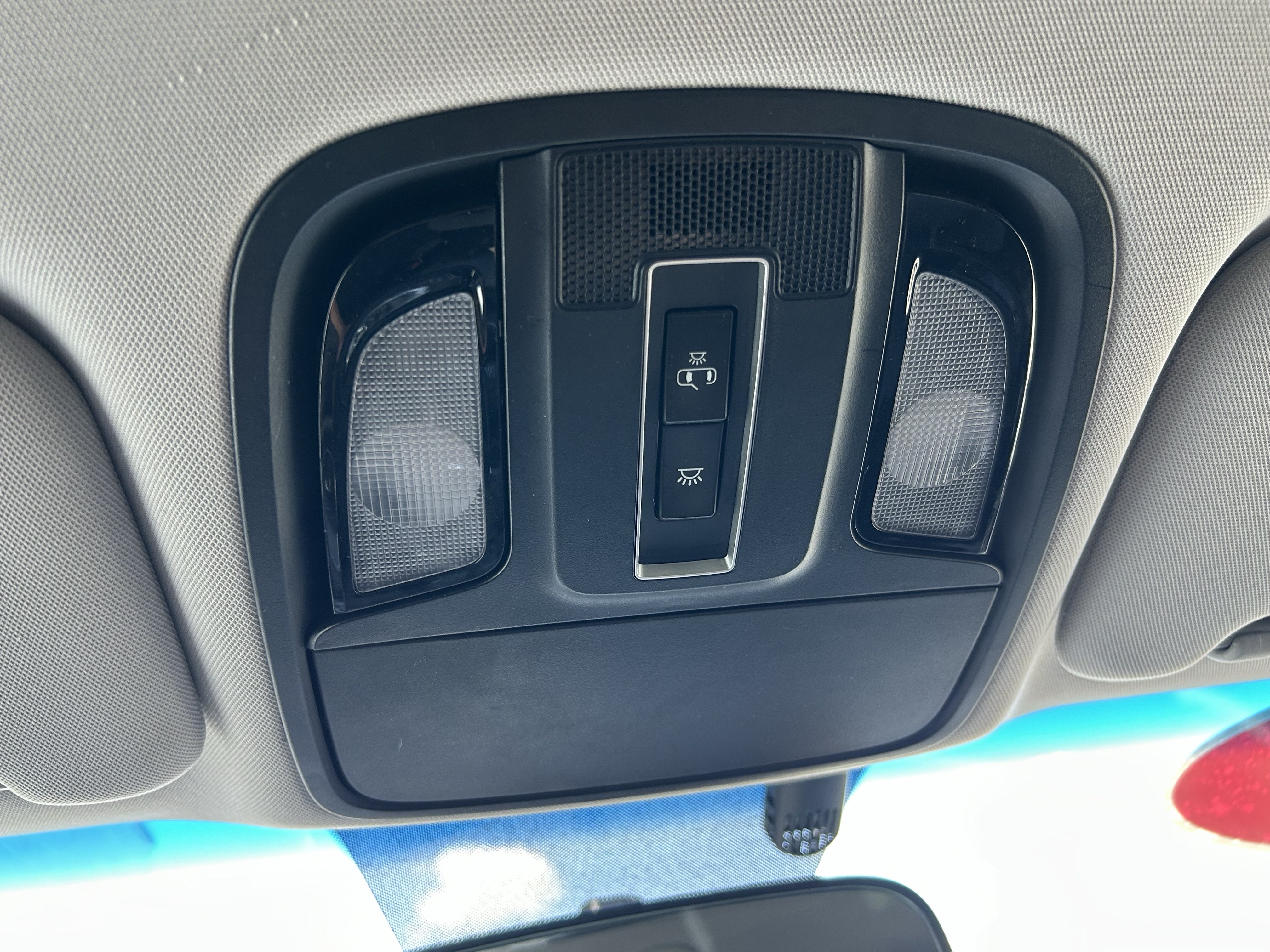 Used 2019 Kia Sorento AWD V6 image 34