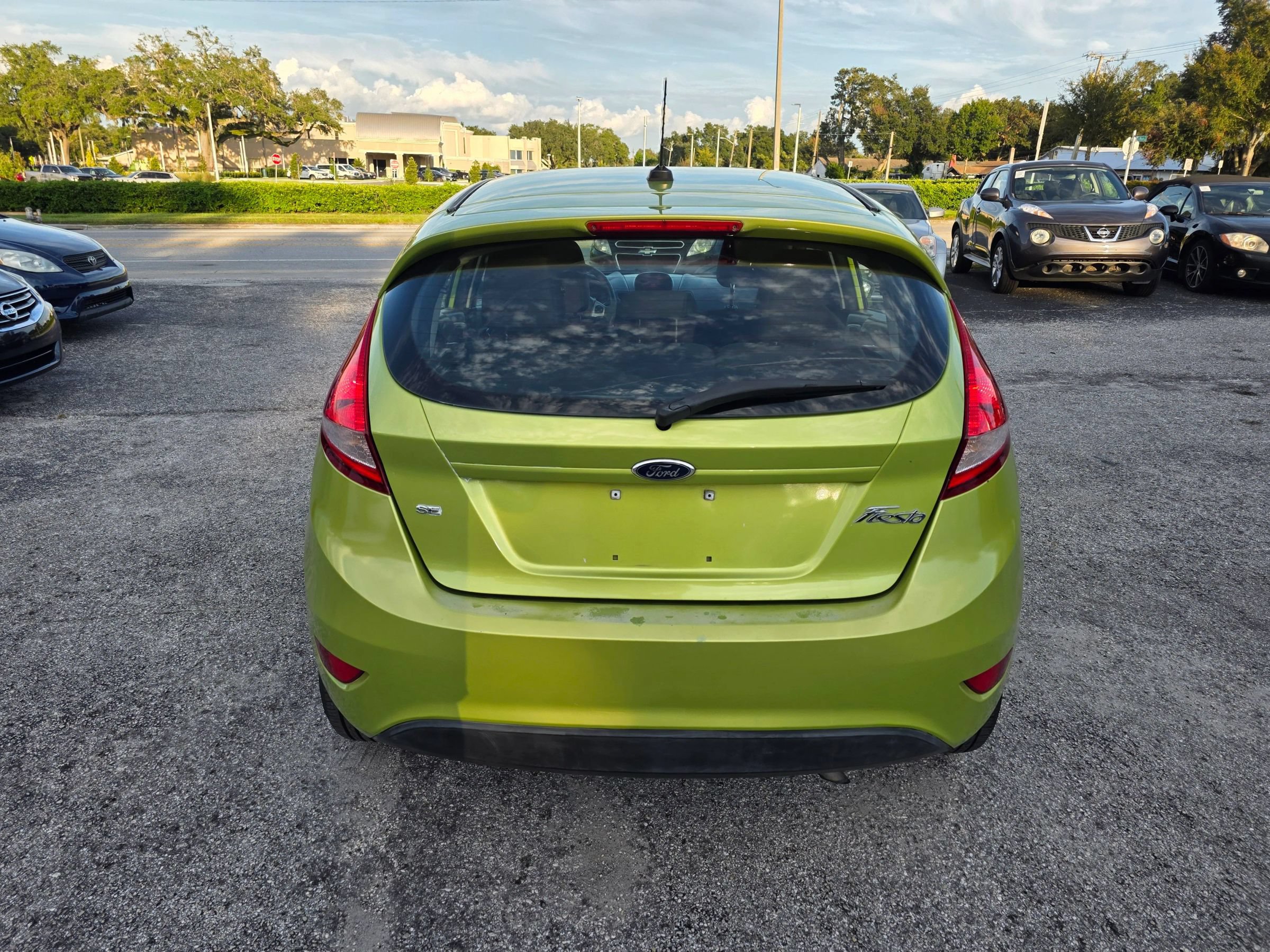Used 2013 Ford Fiesta SE FWD image 6