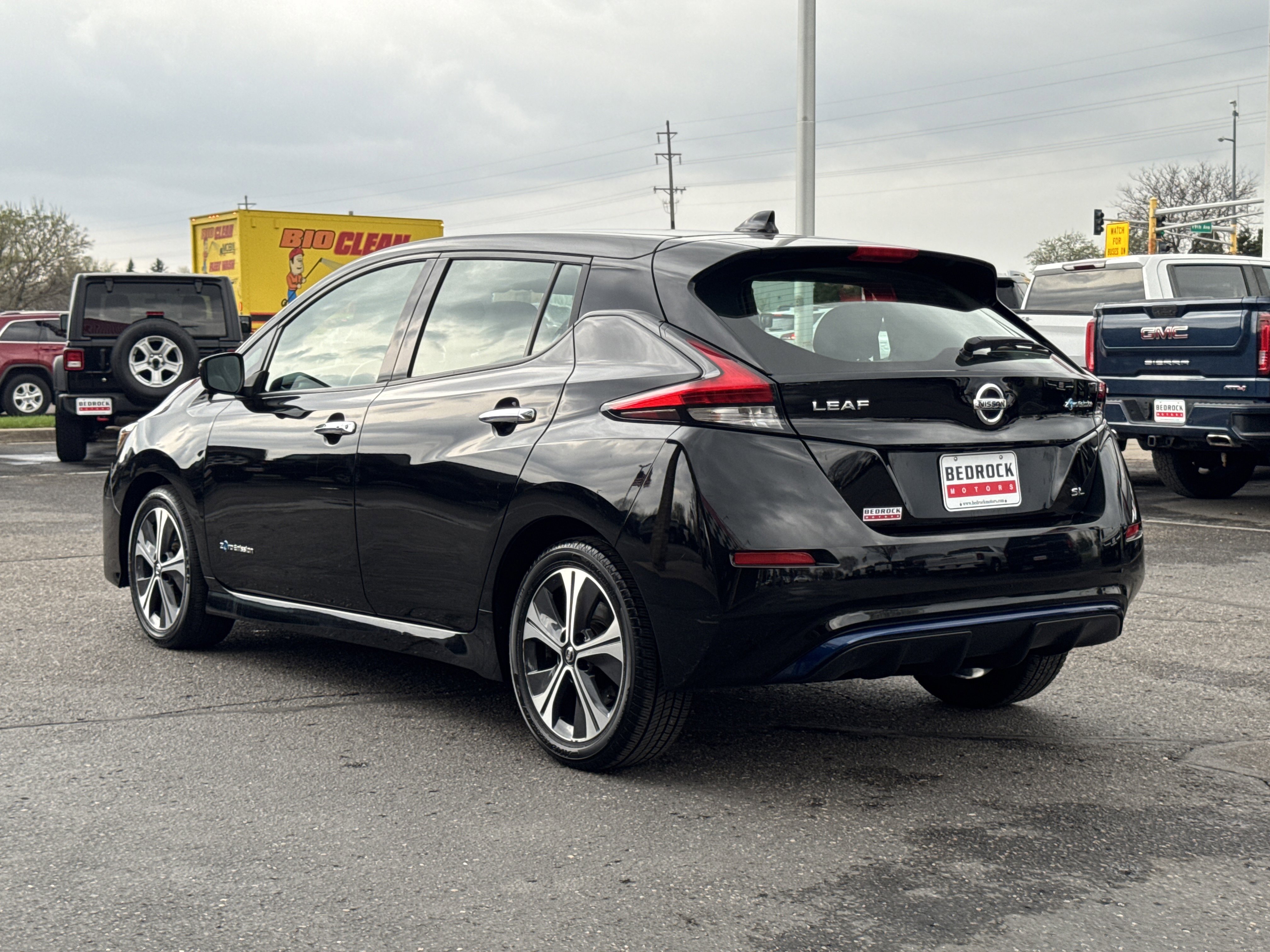 Used 2019 Nissan Leaf SL w/ SL Technology Package FWD image 9