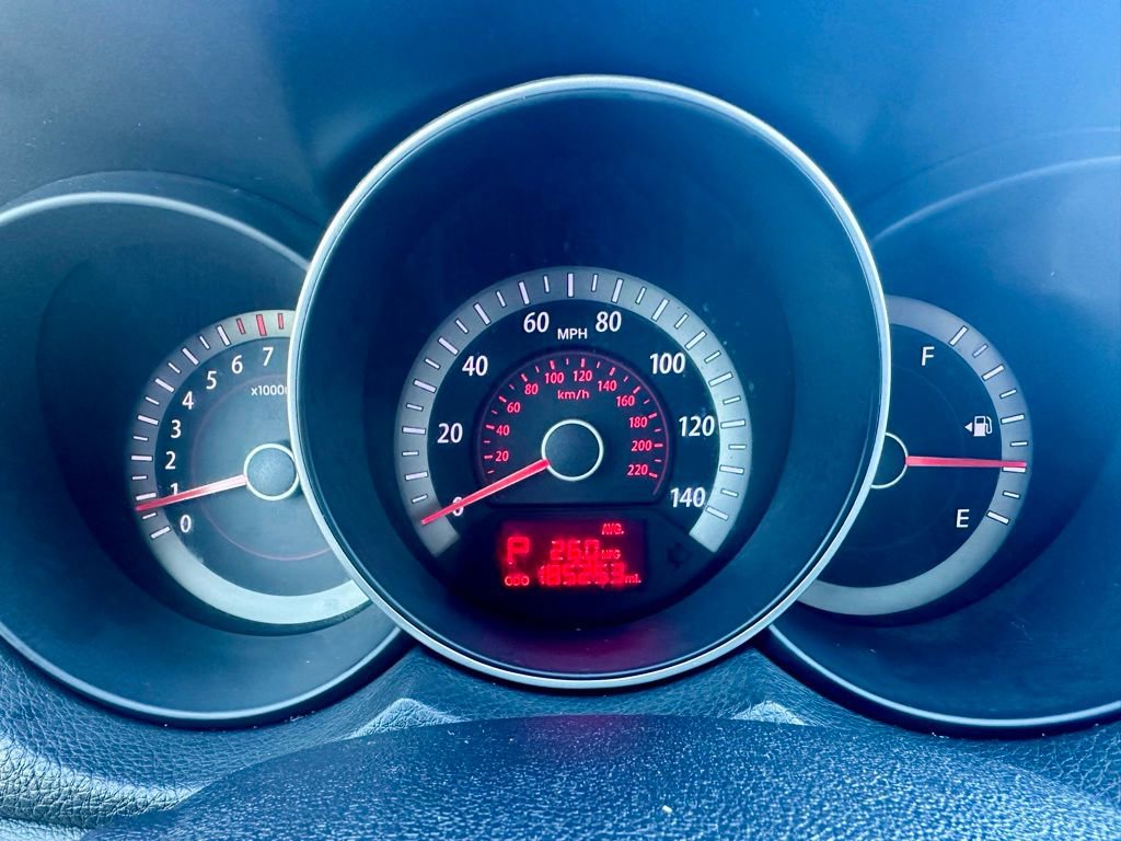 Used 2012 Kia Forte EX image 17