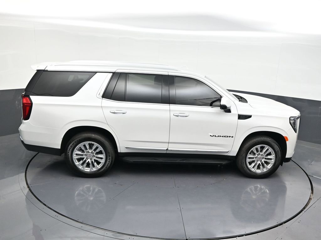 Used 2024 GMC Yukon SLT w/ SLT Luxury Package RWD image 15