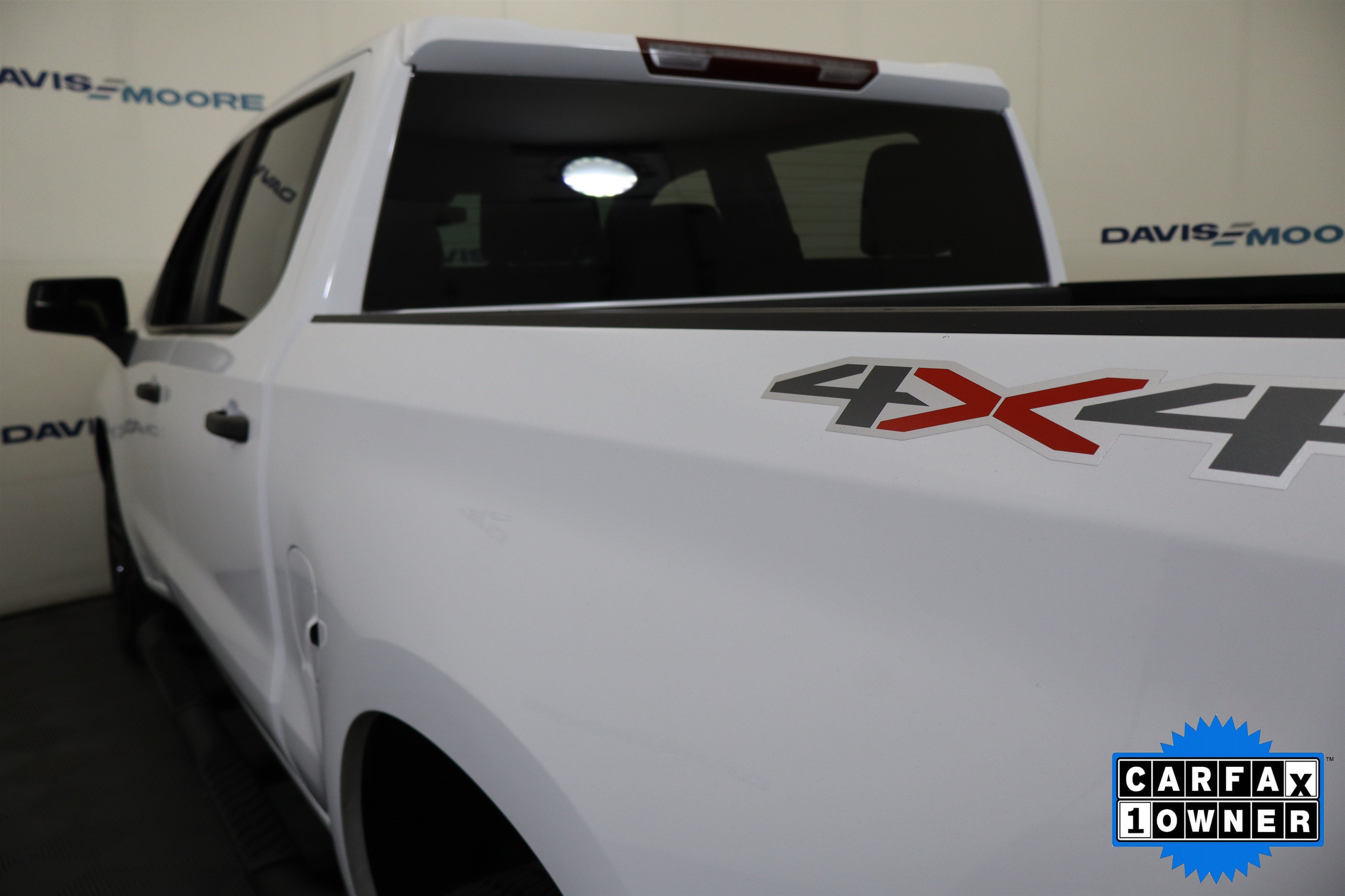 Used 2025 Chevrolet Silverado 1500 Custom w/ Turbomax Blackout Package AWD/4WD image 11