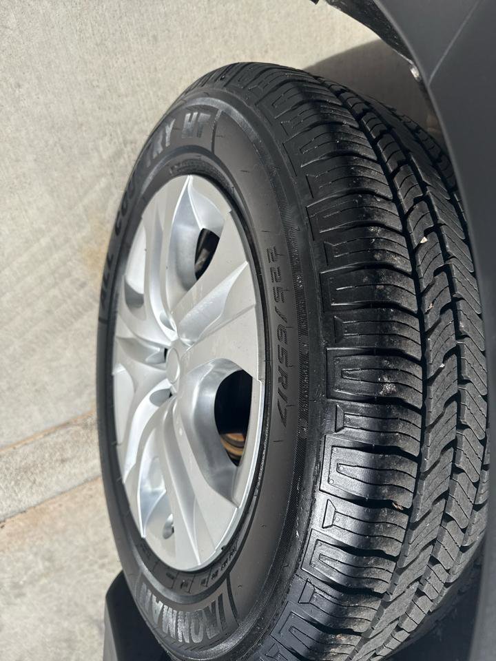 Used 2014 Toyota RAV4 LE image 16