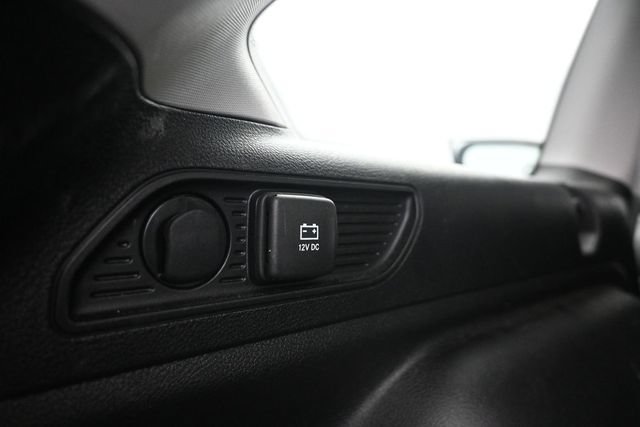 Used 2023 Jeep Grand Cherokee Limited w/ Black Appearance Package AWD/4WD image 33