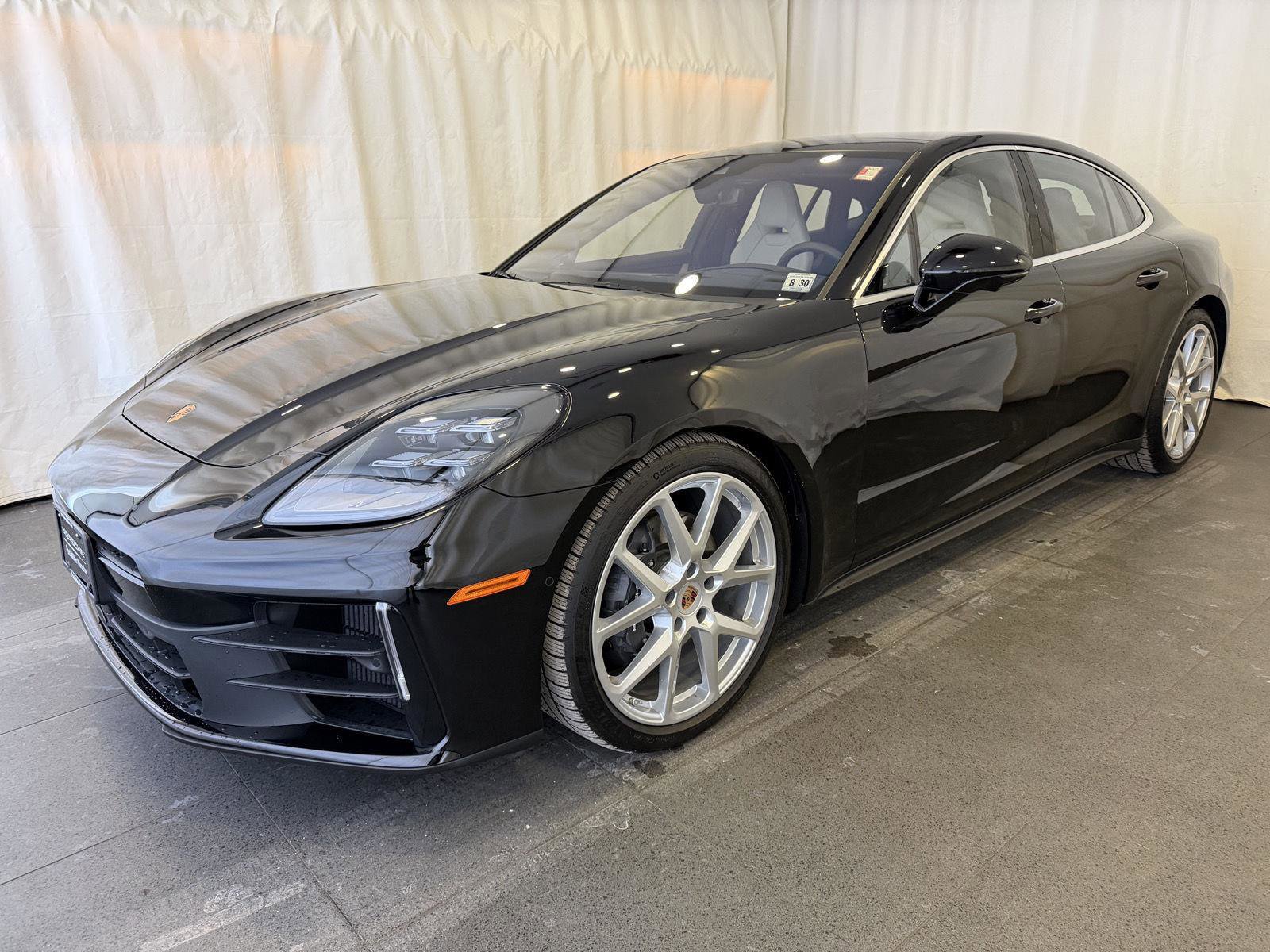 Certified 2025 Porsche Panamera 4 image 1
