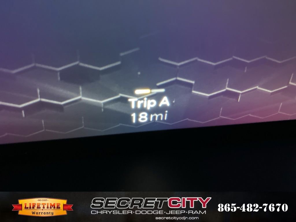 New 2026 Jeep Compass Trailhawk w/ Sun, Sound & Navigation Group image 19