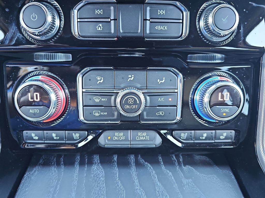 Used 2021 GMC Yukon Denali w/ Denali Premium Package AWD/4WD image 26