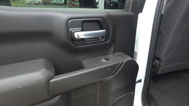 Used 2021 Chevrolet Silverado 1500 Custom Trail Boss w/ LPO, Dark Essentials Package image 16