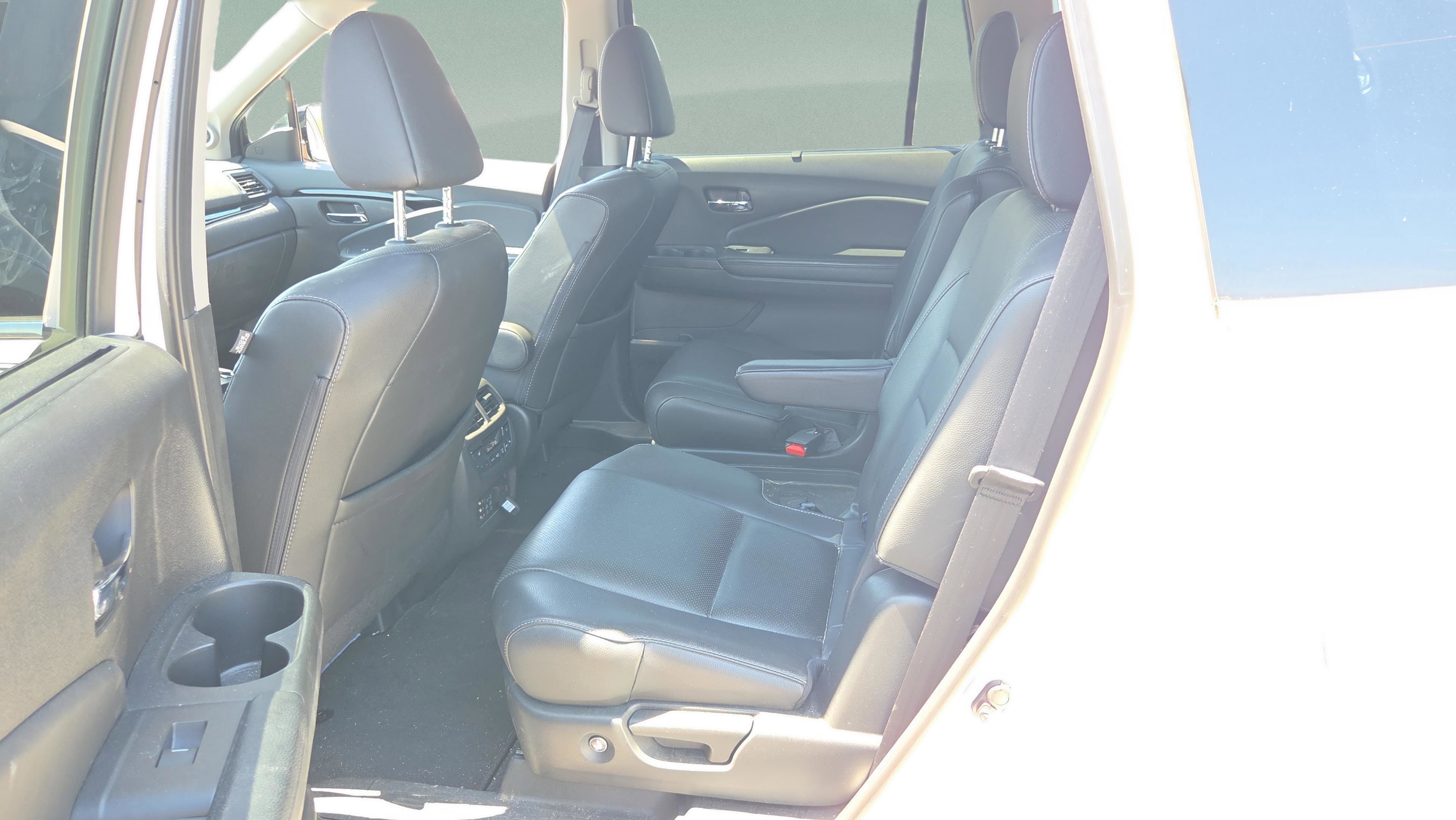 Certified 2018 Honda Pilot Elite image 10