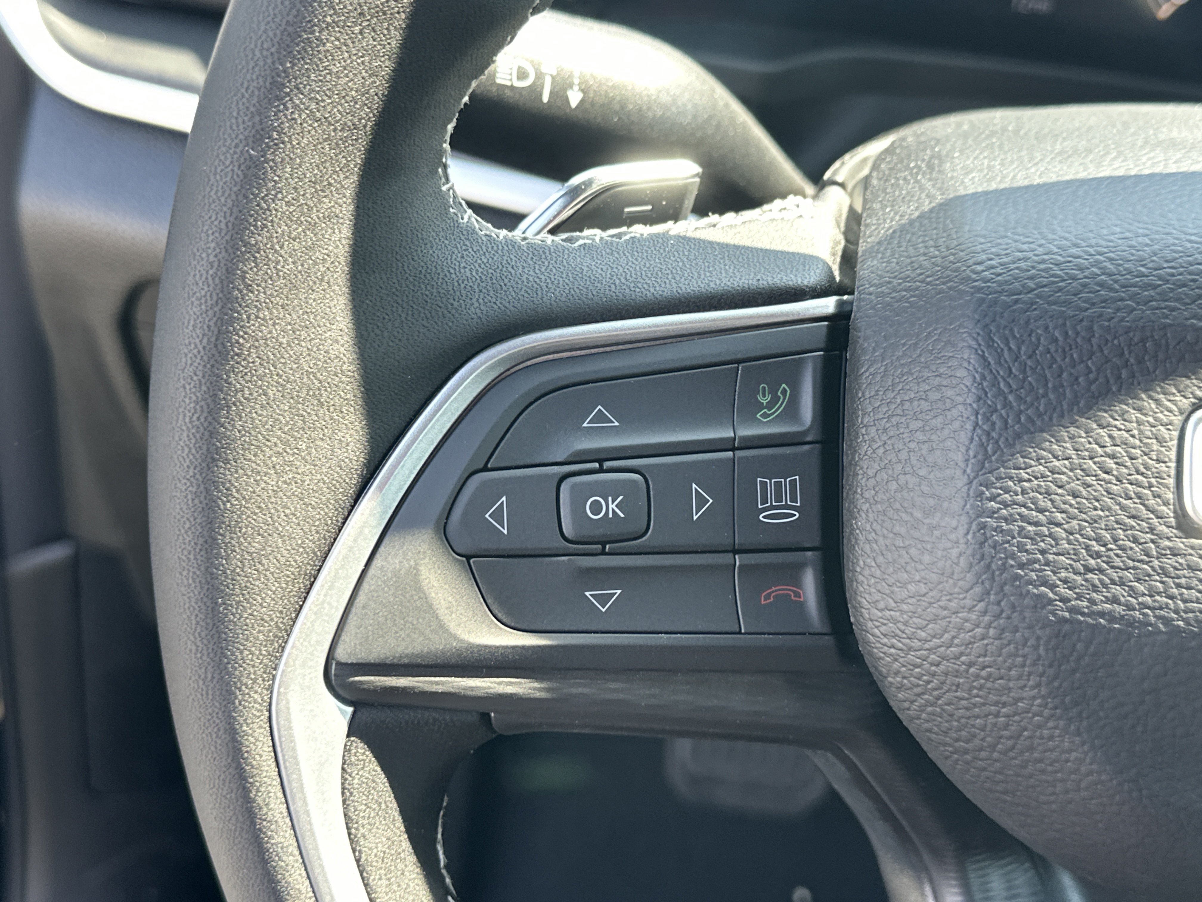 New 2026 Jeep Grand Cherokee Laredo X AWD/4WD image 10