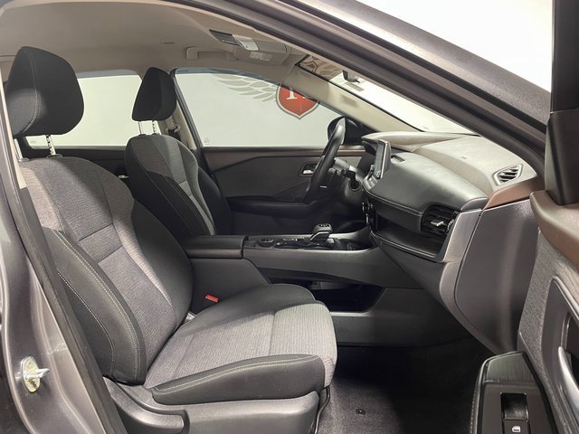 Used 2022 Nissan Rogue SV image 22