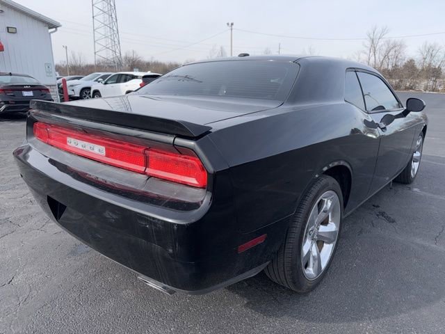 Used 2014 Dodge Challenger SXT w/ Super Sport Group (SS/T) image 7