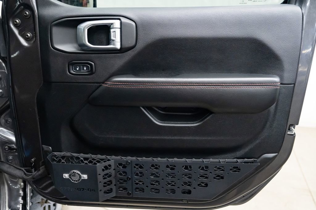 Used 2021 Jeep Wrangler Unlimited Rubicon image 28