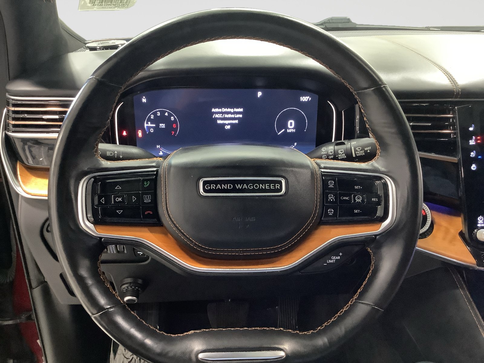 Used 2022 Jeep Grand Wagoneer Series III AWD/4WD image 13