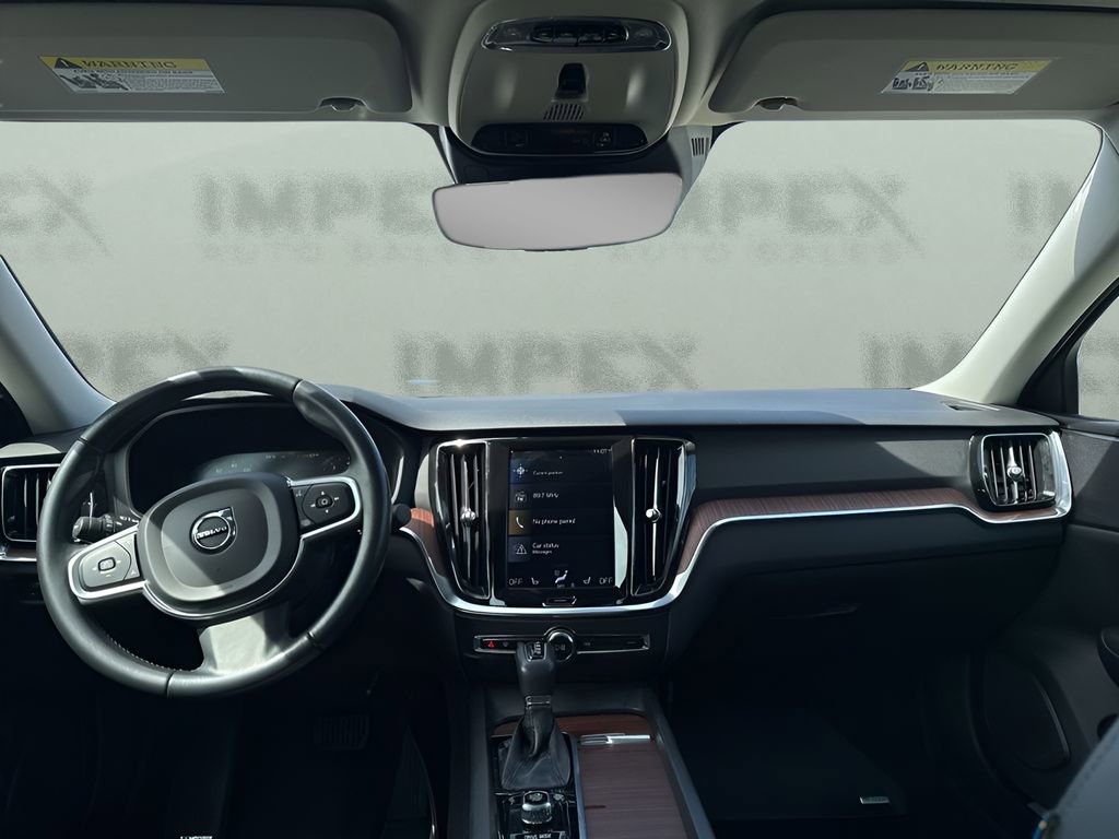 Used 2021 Volvo S60 T5 Momentum image 13