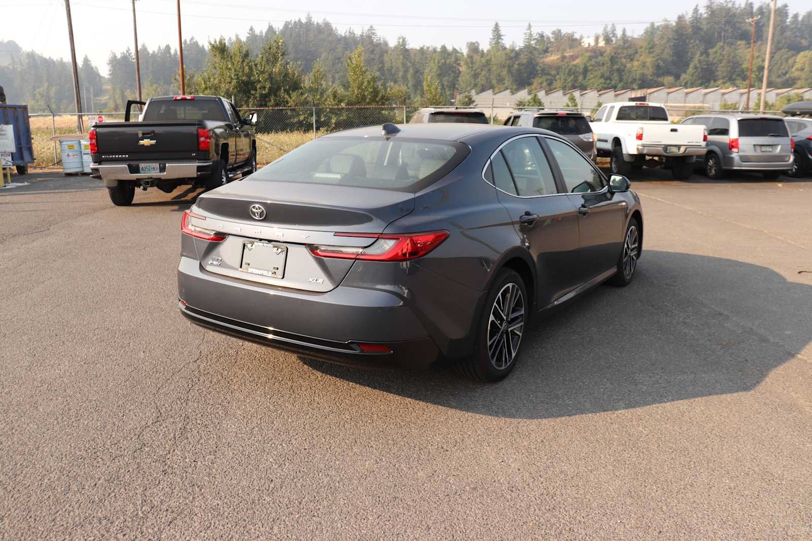 Used 2026 Toyota Camry XLE AWD/4WD image 5