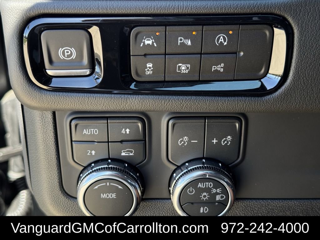 New 2026 GMC Yukon Denali w/ Sun & Power Step Package image 17