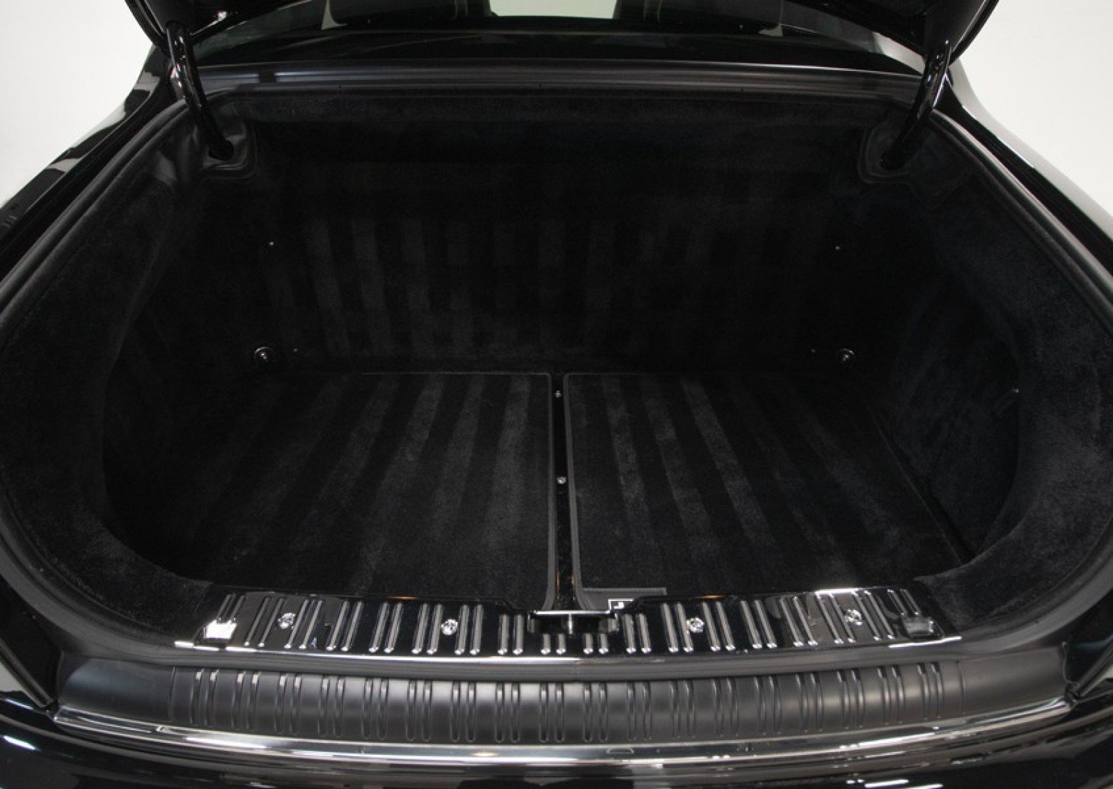 Used 2013 Rolls-Royce Phantom image 80