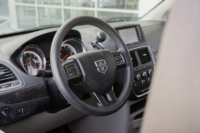 Used 2017 Dodge Grand Caravan SE w/ Power Window Group FWD image 22
