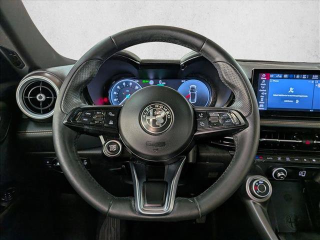 Used 2024 Alfa Romeo Tonale Ti AWD/4WD image 14