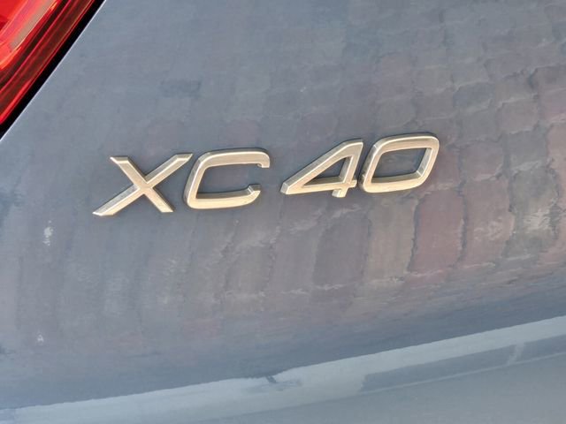 Used 2023 Volvo XC40 Recharge Plus image 10
