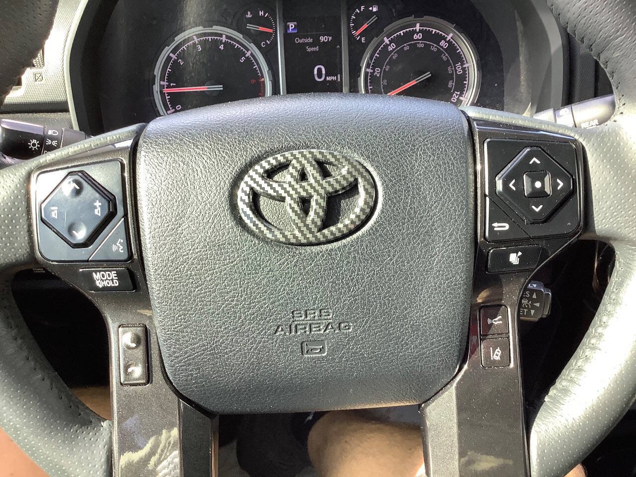 Used 2022 Toyota 4Runner TRD Off-Road Premium AWD/4WD image 56