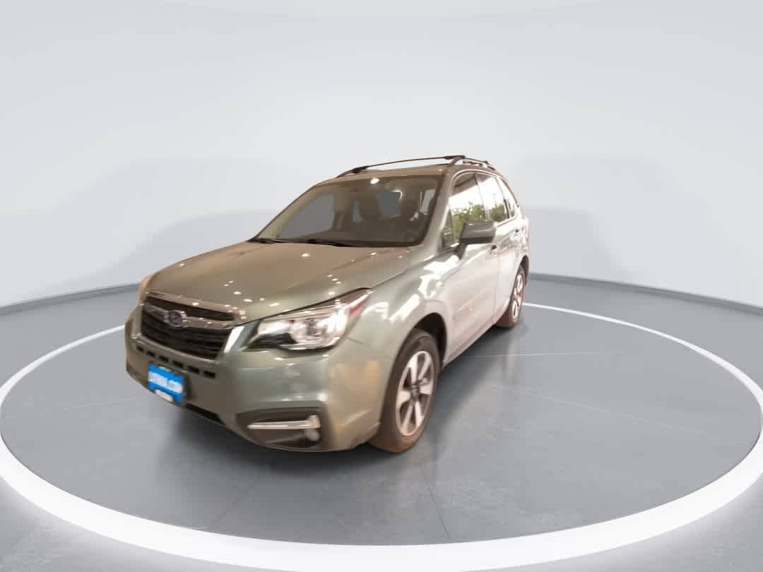 Used 2017 Subaru Forester 2.5i Limited AWD/4WD image 4