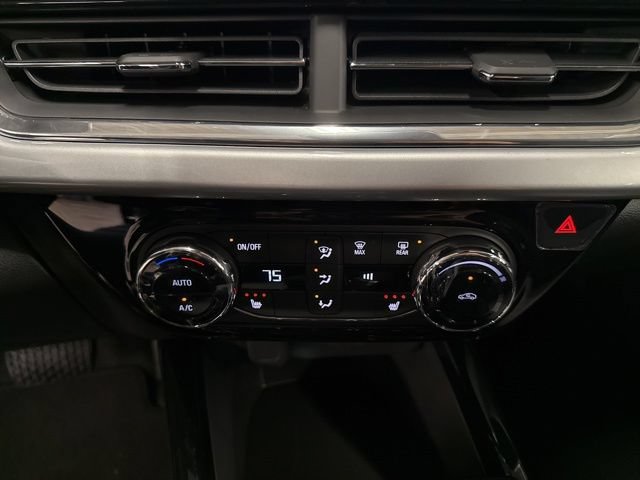 New 2026 Chevrolet Trax LT w/ Driver Confidence Package FWD image 17